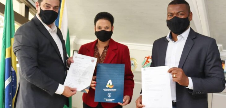 Deputado Amaro leva recursos para o município de Pinhais