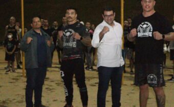 Amaro visita aulão marcial em praça pública na capital