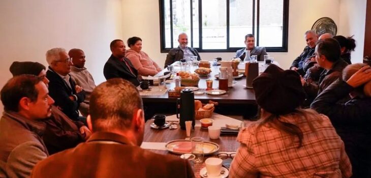Deputado Amaro participa de café com lideranças evangélicas