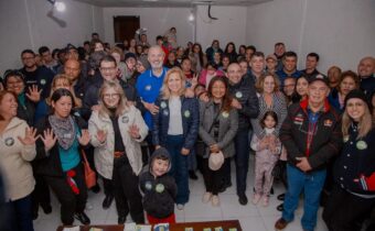 Amaro participa de evento junto a comunidade
