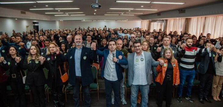 Amaro participa de reunião com empresários em Hotel na capital