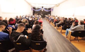 Amaro visita a Igreja Metodista de Curitiba