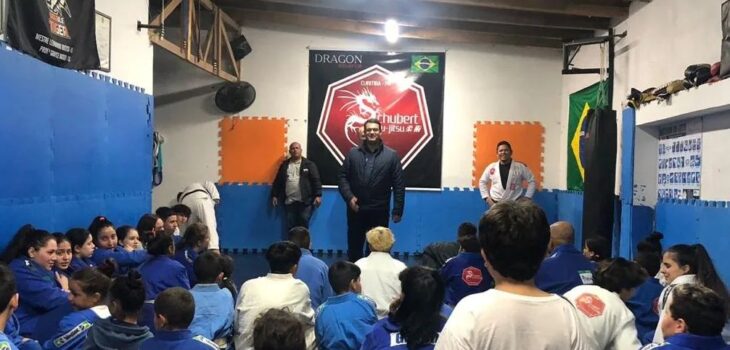 Amaro visita a Academia Schubert na região metropolitana