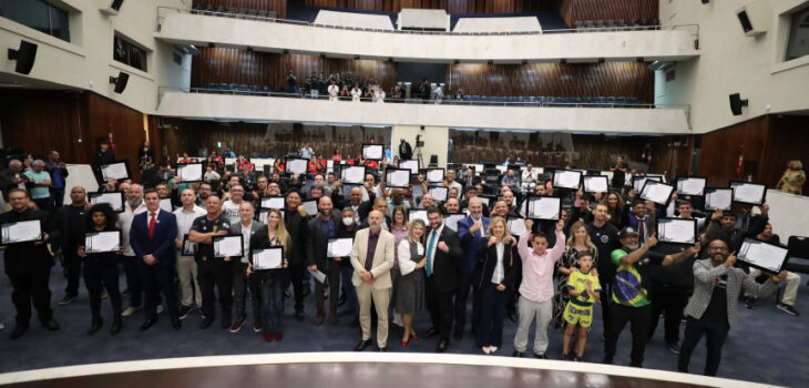 Sessão Solene comemora “Dezembro Faixa Preta” na Assembleia Legislativa do Paraná