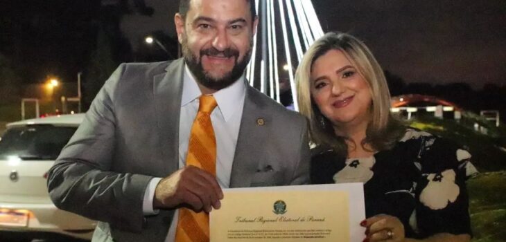 Deputado Alexandre Amaro é diplomado para seu segundo mandato em cerimônia especial do TRE