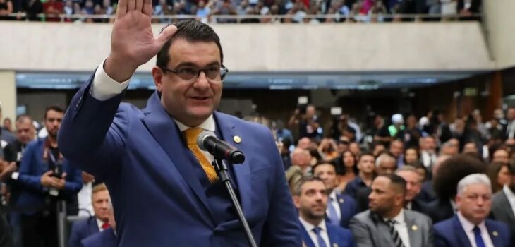 Deputado Amaro é empossado para seu segundo mandato em cerimonia especial na Assembleia Legislativa