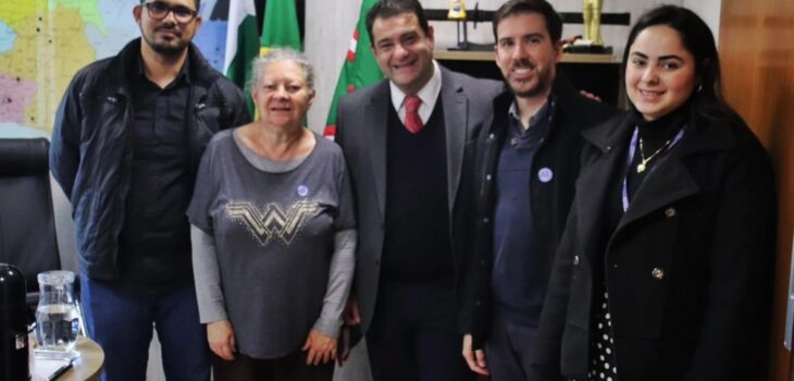 Amaro se reencontra com representantes da causa animal