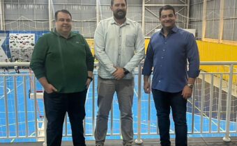Deputado Amaro visita complexo esportivo na capital