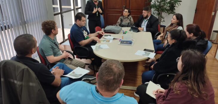 Deputado Amaro se encontra com defensores da causa animal