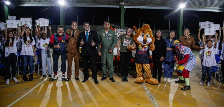 Deputado participa de formatura do Proerd