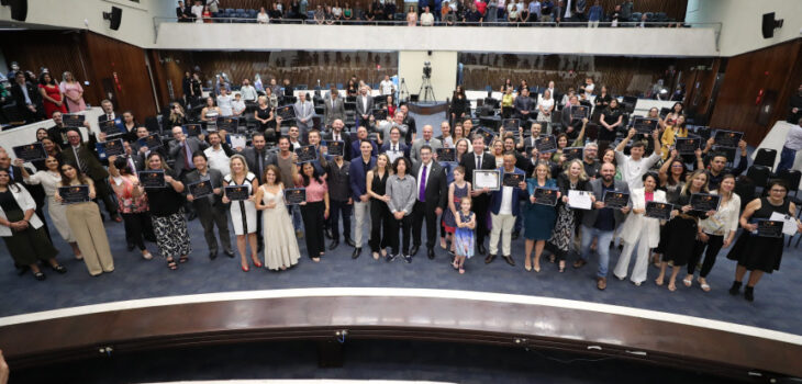Premiação reconhece esforço e contribuição de empreendedores no Paraná