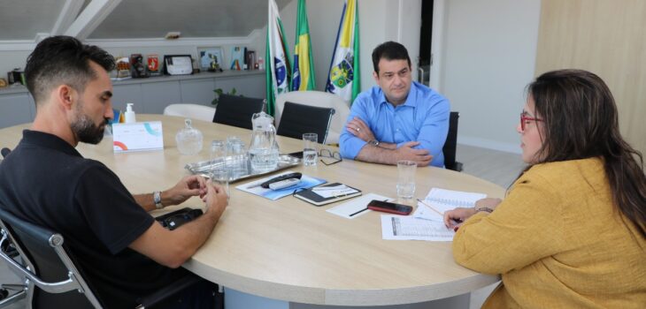 Deputado Amaro visita a prefeita Rosa Maria de Pinhais