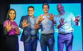 Republicanos faz evento de filiação em Curitiba em grande estilo