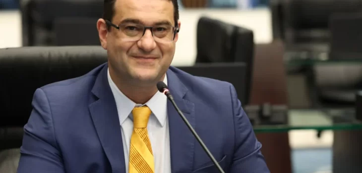 Deputado Alexandre Curi (PSD) será o novo presidente da Assembleia Legislativa e Alexandre Amaro é reeleito para quarta secretaria