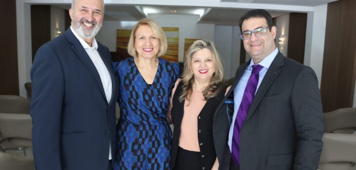 Deputado Amaro realiza culto na Assembleia Legislativa do Paraná