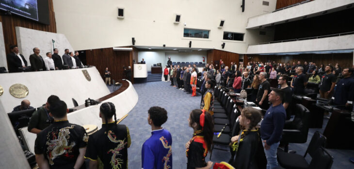 Mestres do Kung Fu recebem homenagem em solenidade realizada na Assembleia Legislativa pelo deputado Alexandre Amaro