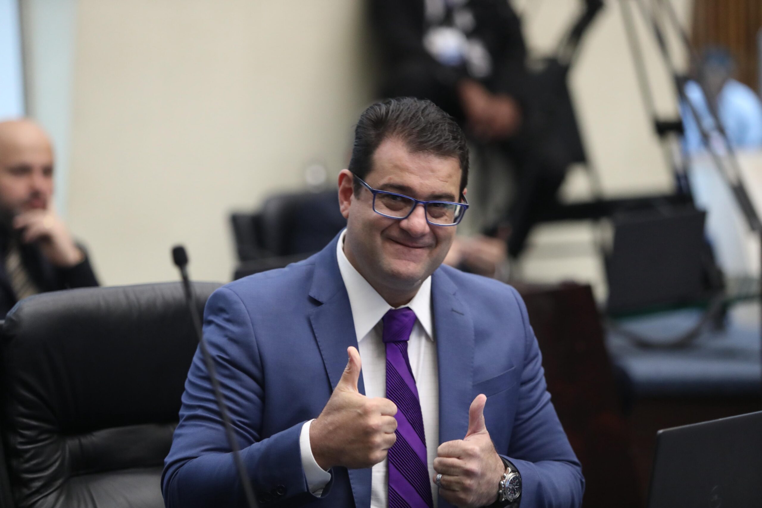 Titulo de cidadão honorário proposto por Amaro é entregue a Mendonça veja vídeo clicando aqui!