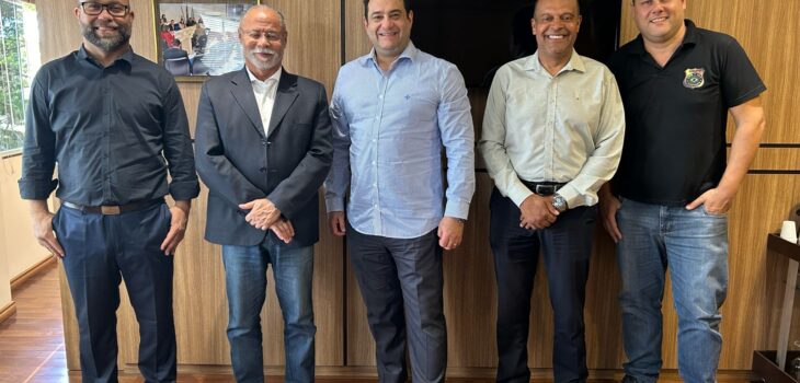 Deputado Amaro participa de reunião no Sindicato dos Vigilantes de Curitiba