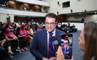 Instituições que acolhem pacientes com câncer recebem homenagem especial na Assembleia Legislativa