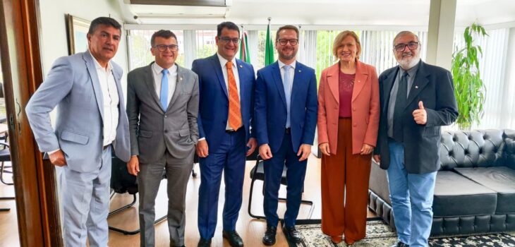 Deputado Amaro participa de reunião na Câmara Municipal de Curitiba com vereadores eleitos