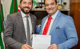 Deputado Amaro recebe lideranças e autoridades no gabinete da Alep