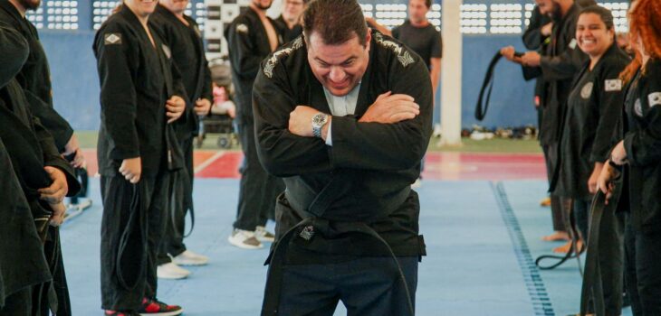 Deputado Amaro participa de evento e recebe Faixa Preta Honorária