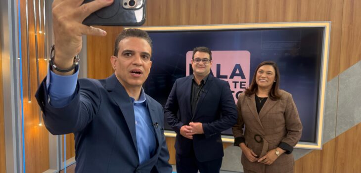 Deputado e pastor Alexandre Amaro participa do programa Fala que eu te escuto da Record Tv em São Paulo