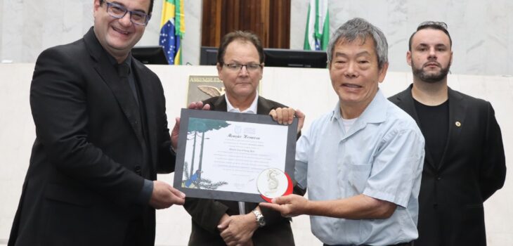 Deputado Amaro realiza homenagem aos mestres, atletas e gestores que difundem o kung fu no Paraná