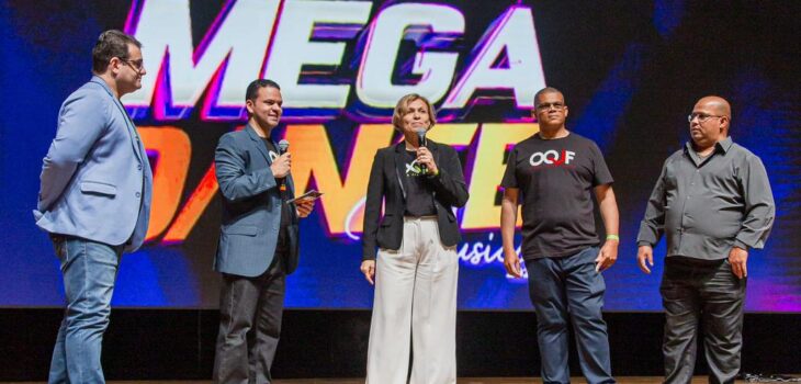 Deputado Amaro participa do evento Mega Dance em Curitiba.