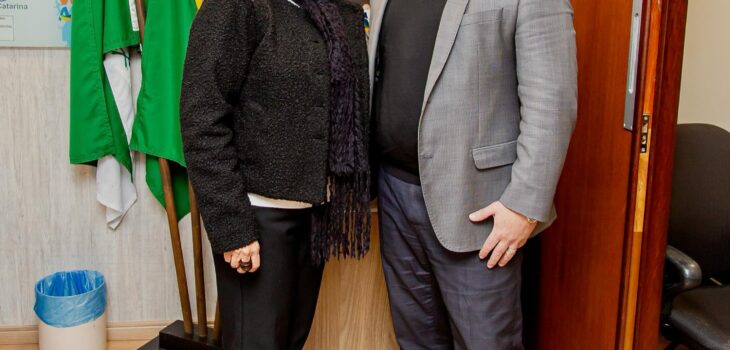 Amaro recebe a visita da vereadora Arlete de Uraí