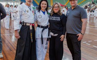 Amaro esteve presente em evento de exame geral de faixa em prol do esporte