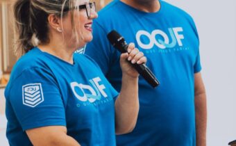 Pastor Alexandre Amaro participa de culto do algo a mais da FJU